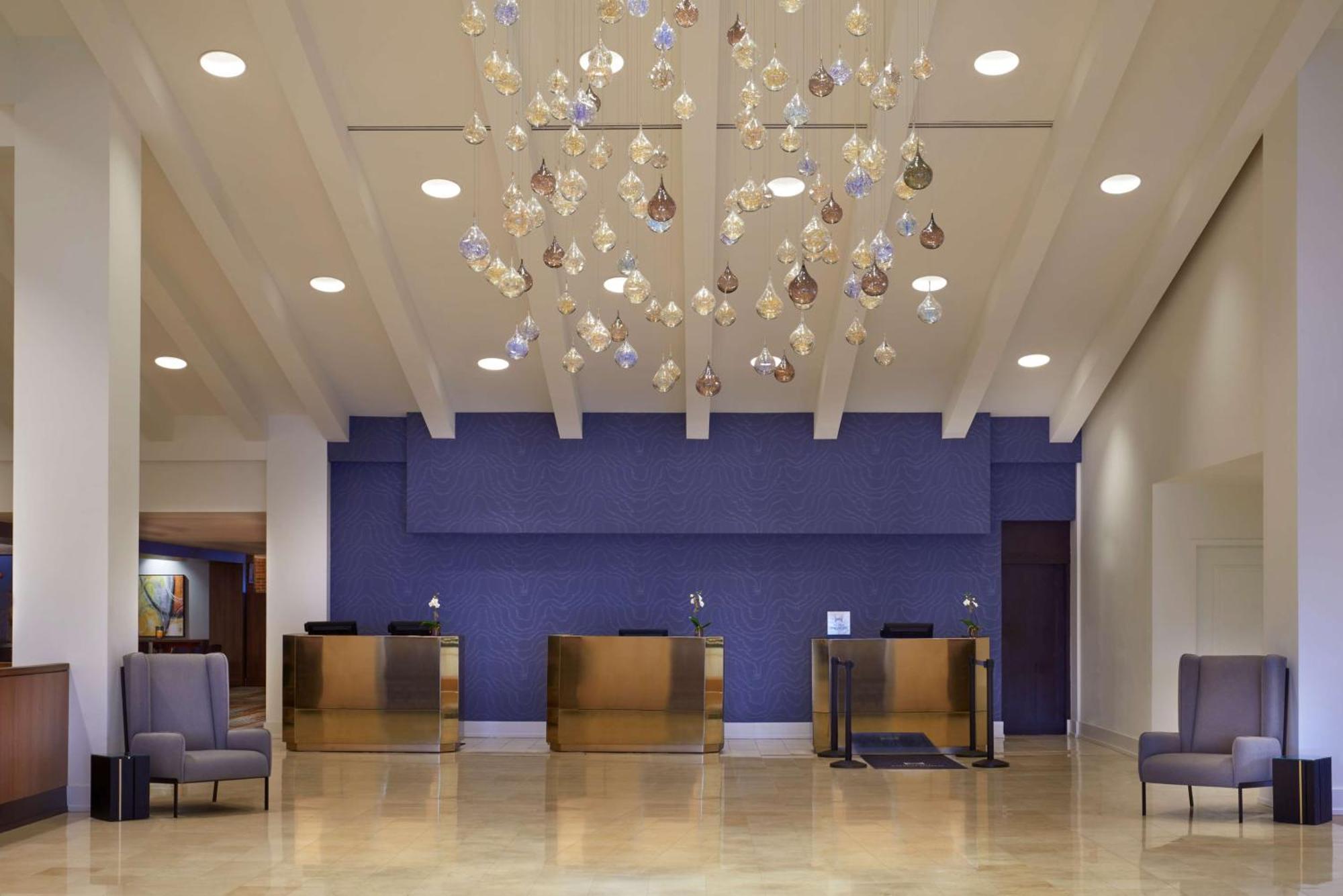 Отель Hilton Mississauga/Meadowvale Экстерьер фото
